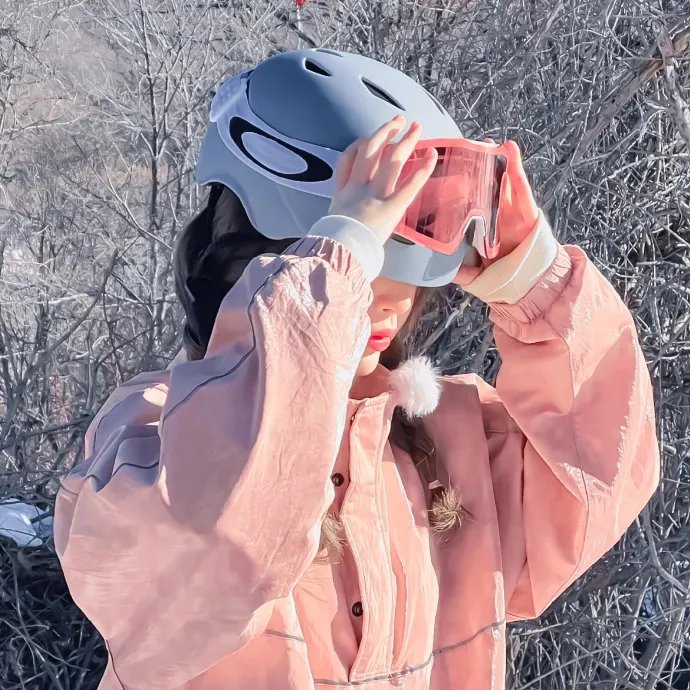 领袖和我们同劳动